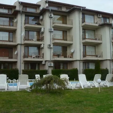Holiday Village Dunes Apartment *